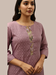 Self jacquard kurti with lining and fine embroidered detailing