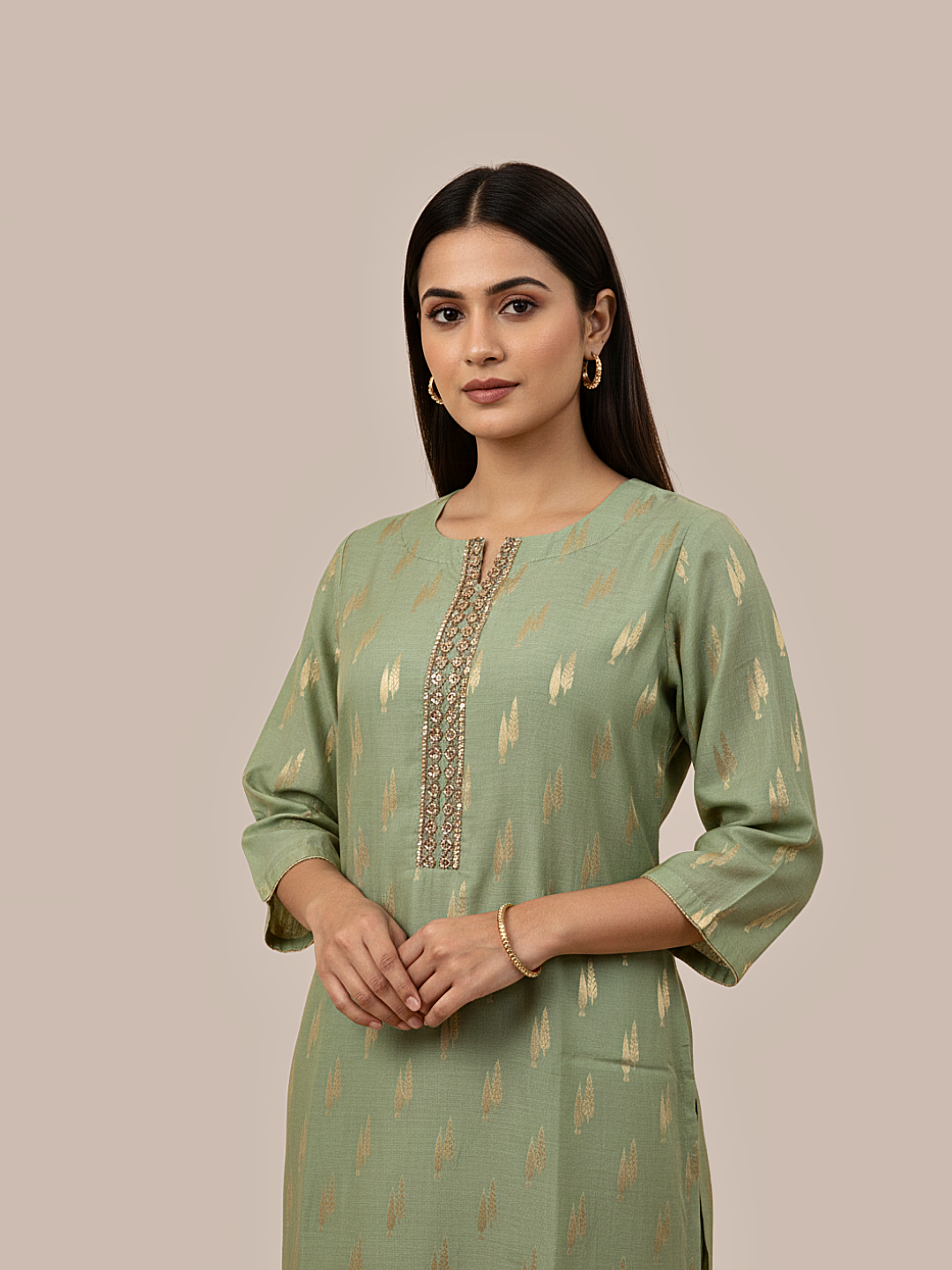 Banarasi zari kurti with lining and fine detailing on neckline