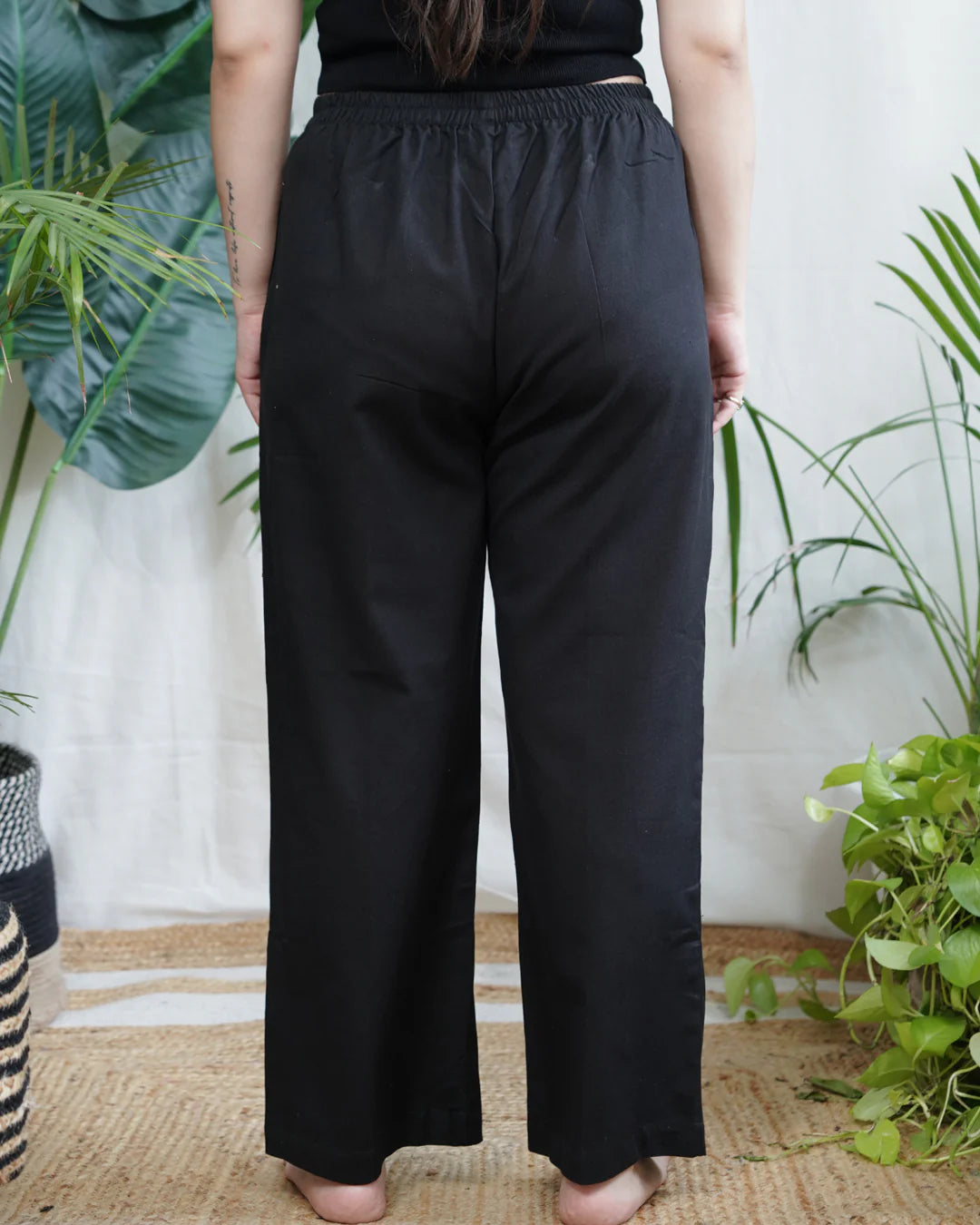 Black Plain Regular Fit Pant
