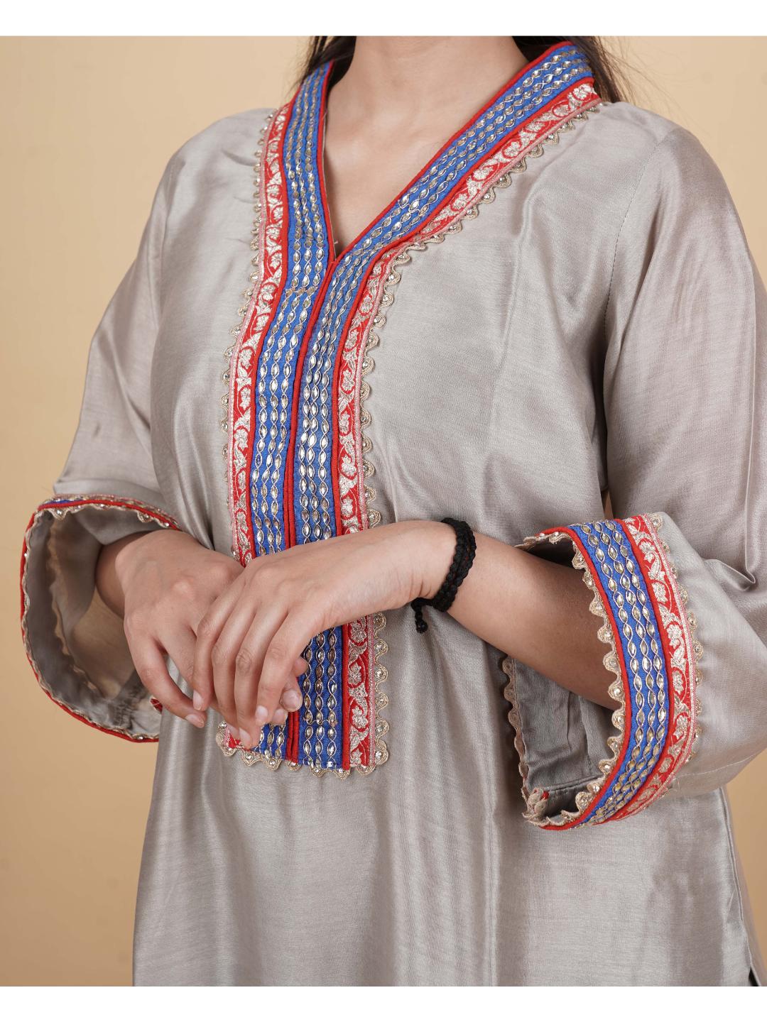 Kalaavari Women’s Chanderi Silk Kurti