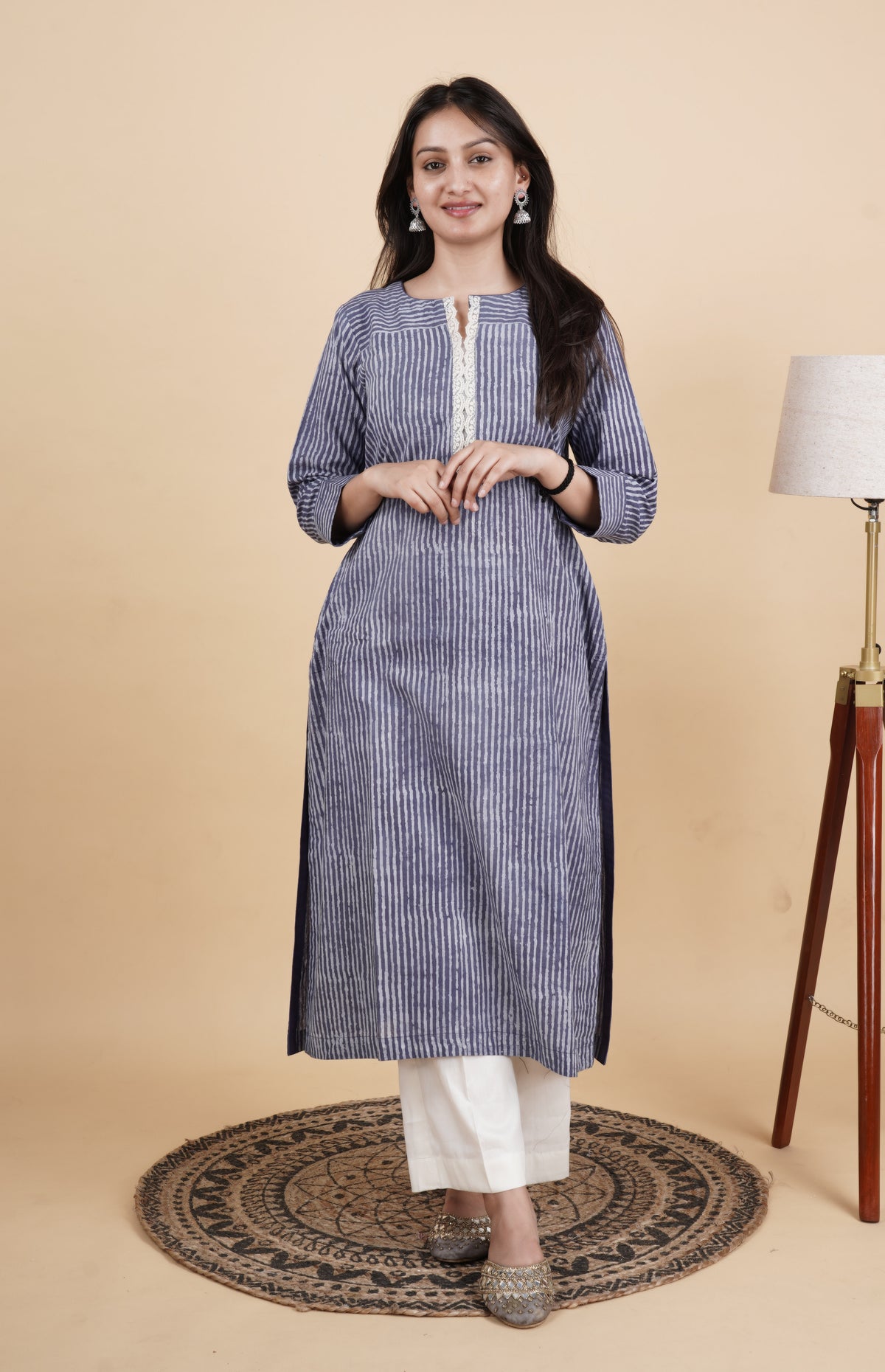Sutrayan – Vanaspati Ajrakh Kurti