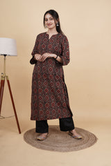 Aaranya – Handcrafted Ajrakh Cotton Kurti