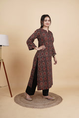 Aaranya – Handcrafted Ajrakh Cotton Kurti