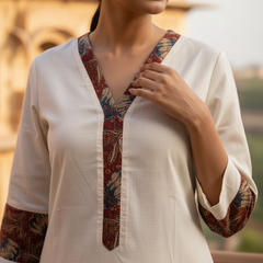 Aaranya Handcrafted Cotton Kurta with kalamkari patch